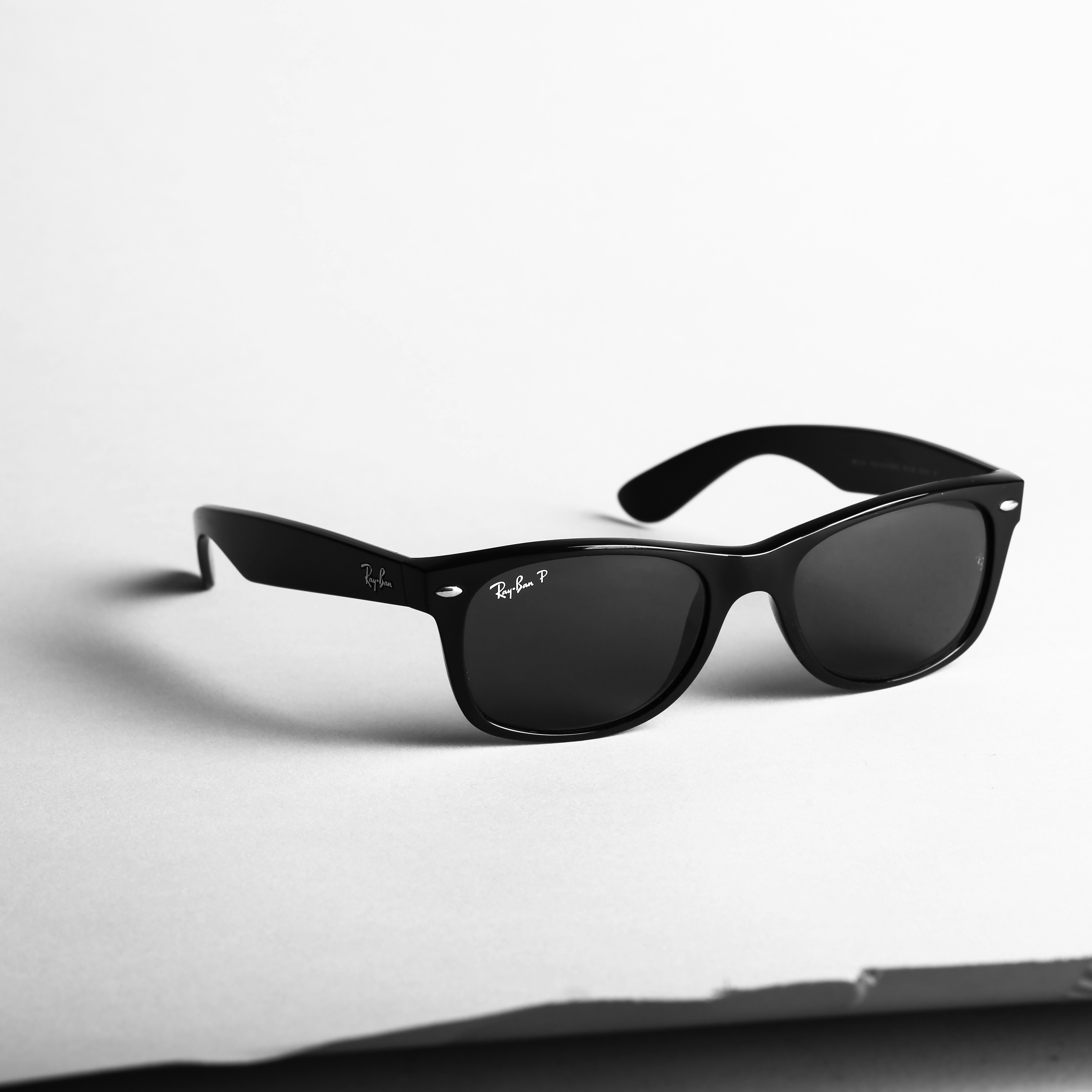 vanilla product image of sunglasses