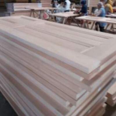 resources of Meranti Solid Wooden Panels Door exporters