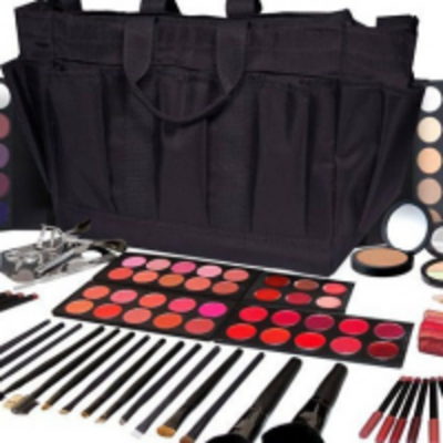 resources of Make Up Kit exporters