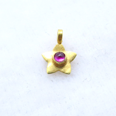resources of Beautiful handmade star 18k solid gold charm exporters
