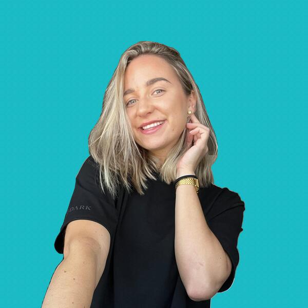 https://www.instagram.com/nikolahomolkova/