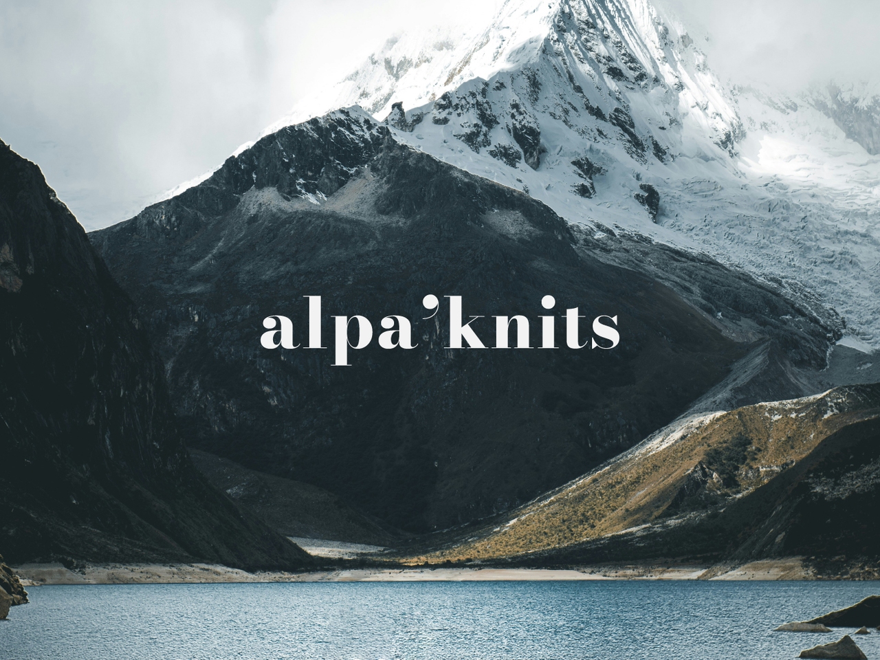 Alpaknits: Tradición y Calidad en Cada Punto / Room Estudio Creativo