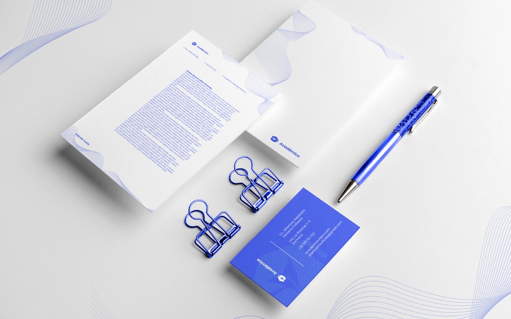 Académico Vitem / Room Estudio Creativo