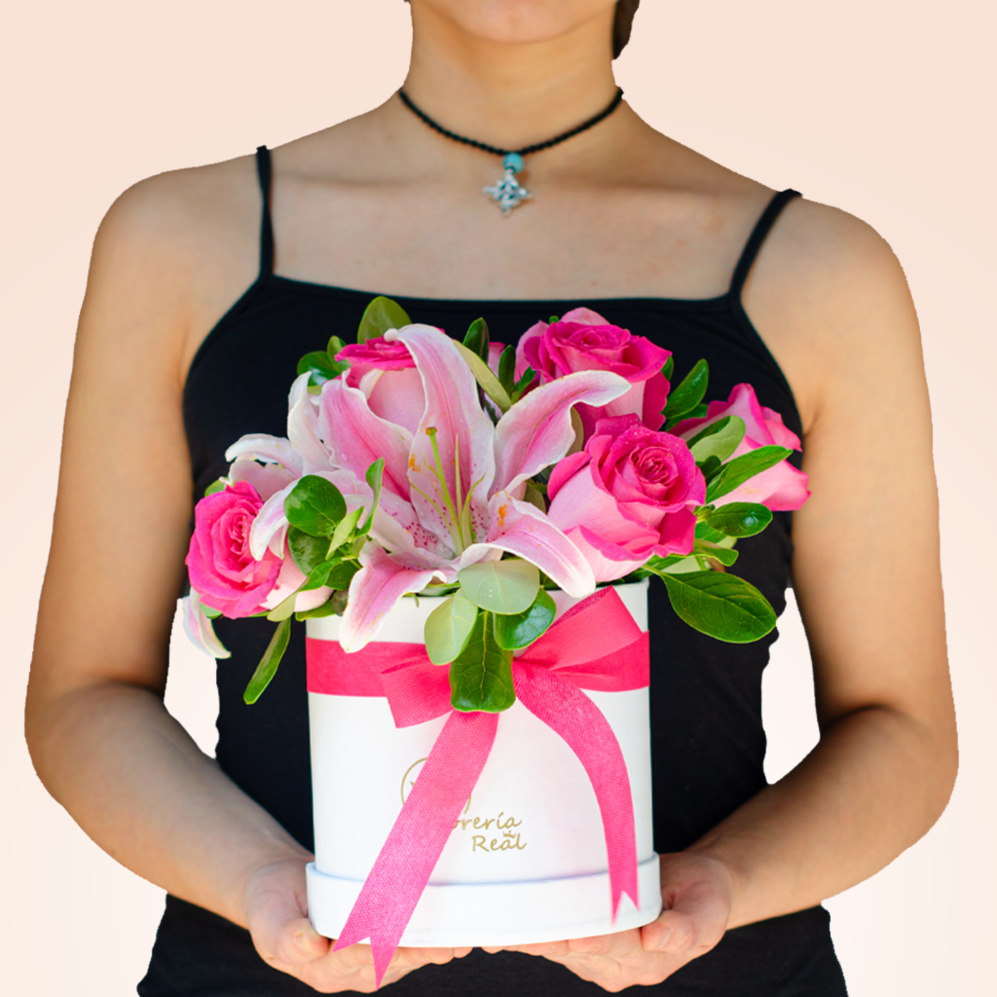 BOX DE ROSAS ROSADAS Y LIRIUM