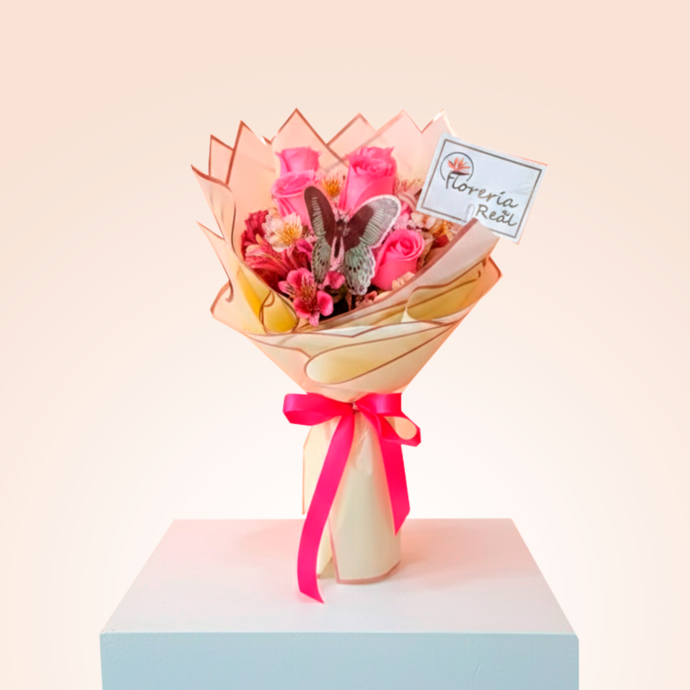 RAMO DE ROSAS Y ASTROMELIAS