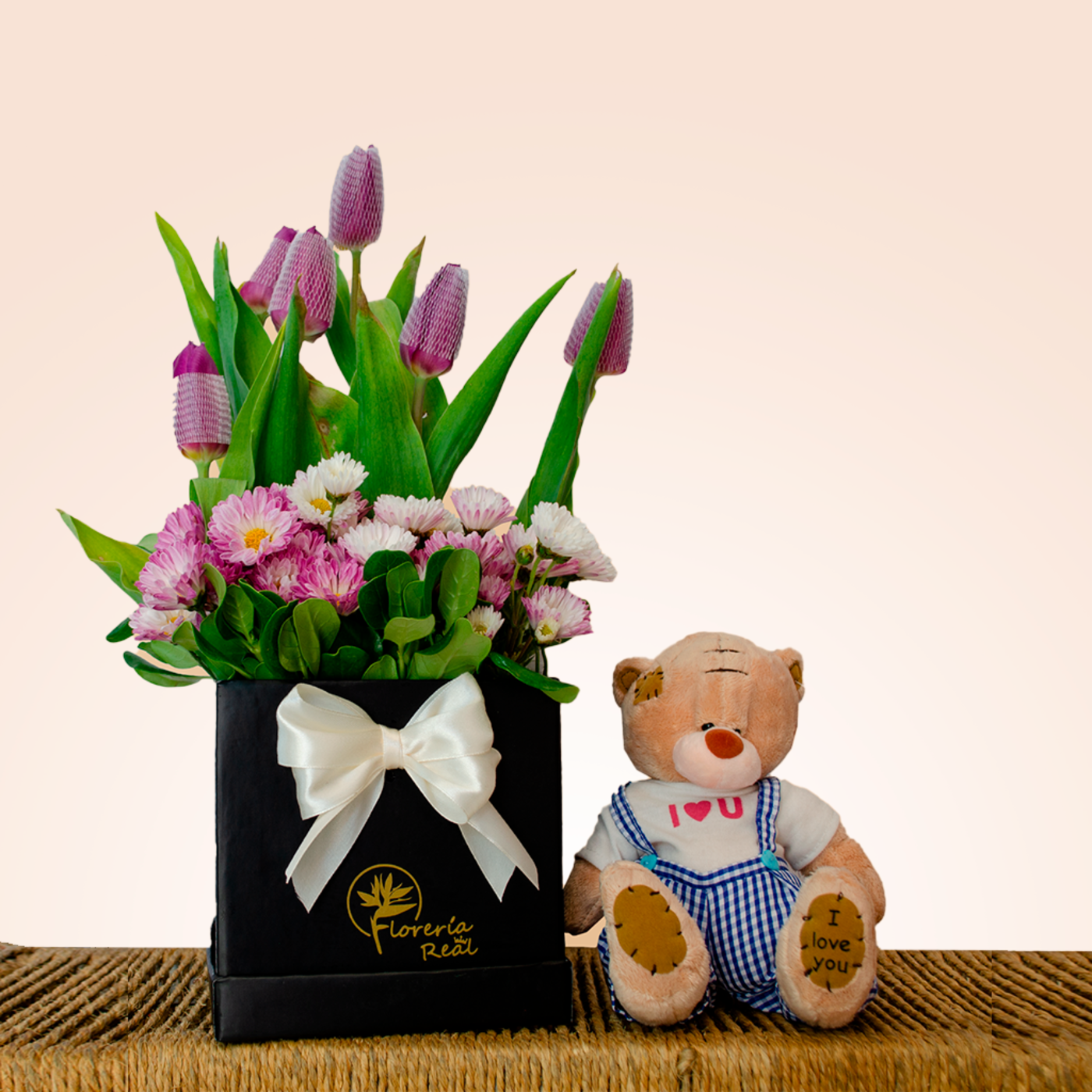 BOX DE TULIPANES CON PELUCHE