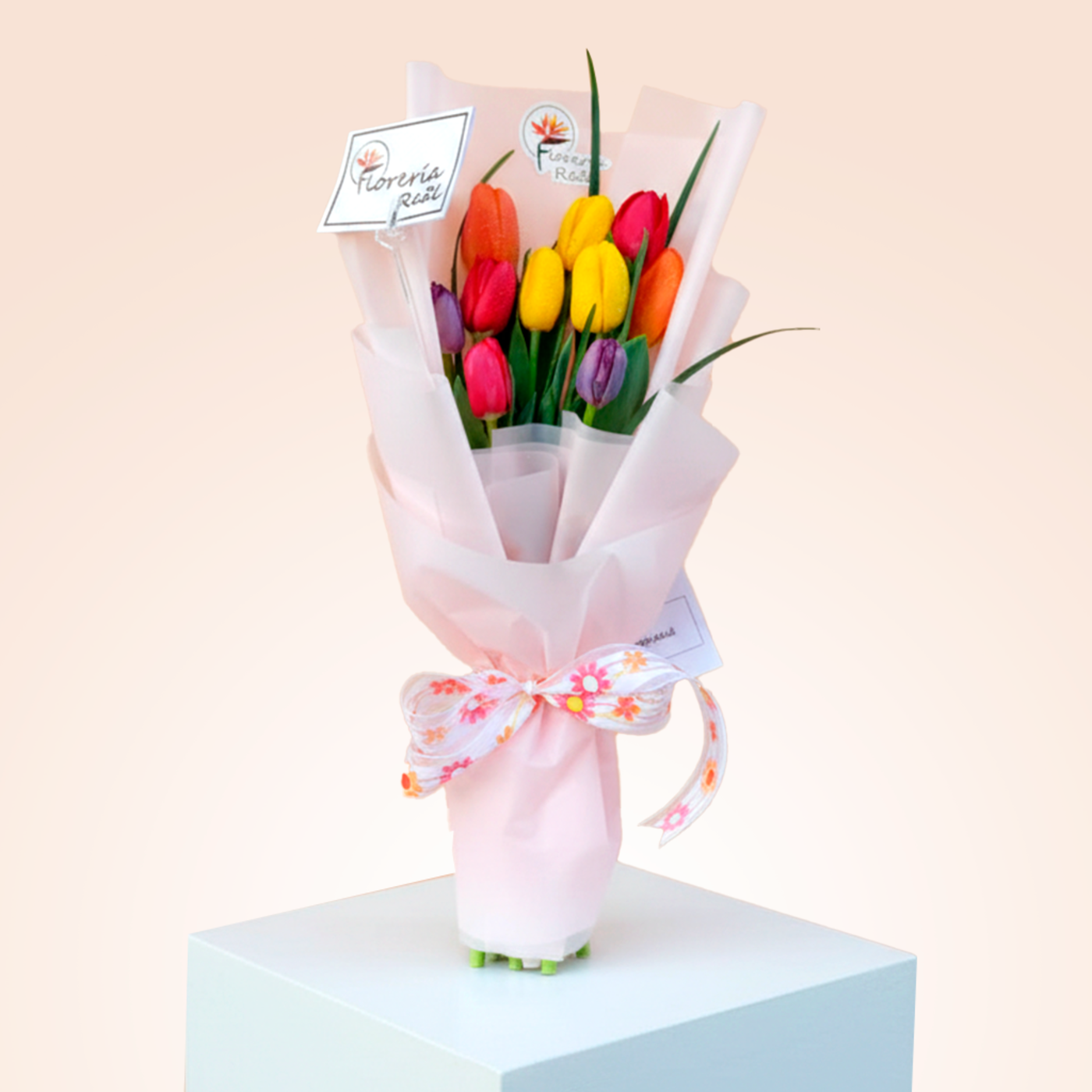 RAMO DE TULIPANES