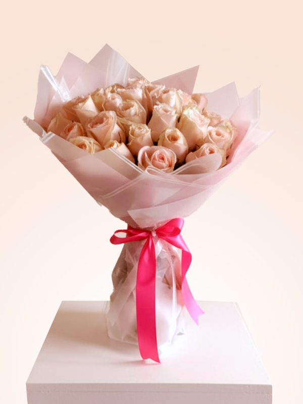 RAMO DE ROSAS ROSADAS