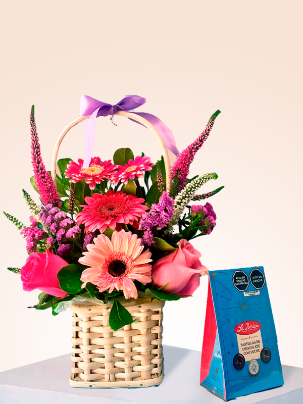 CANASTA DE FLORES CON CHOCOLATE
