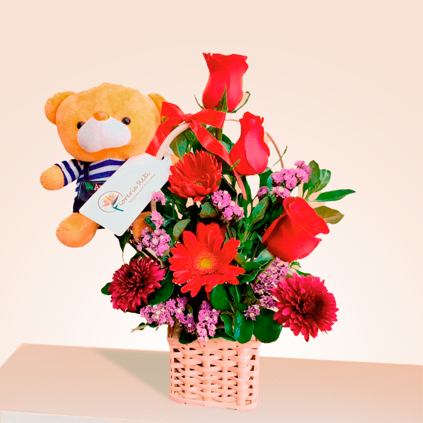 CANASTA DE FLORES CON PELUCHE