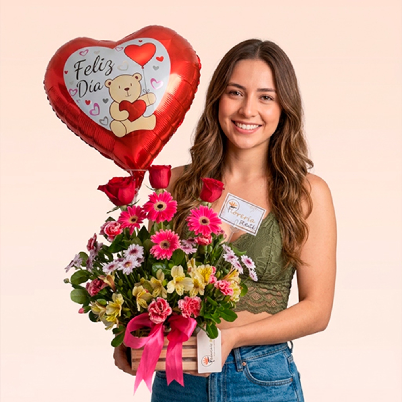 Canasta Hermosa de Rosas con Globo Corazón - Especial Día de la Madre