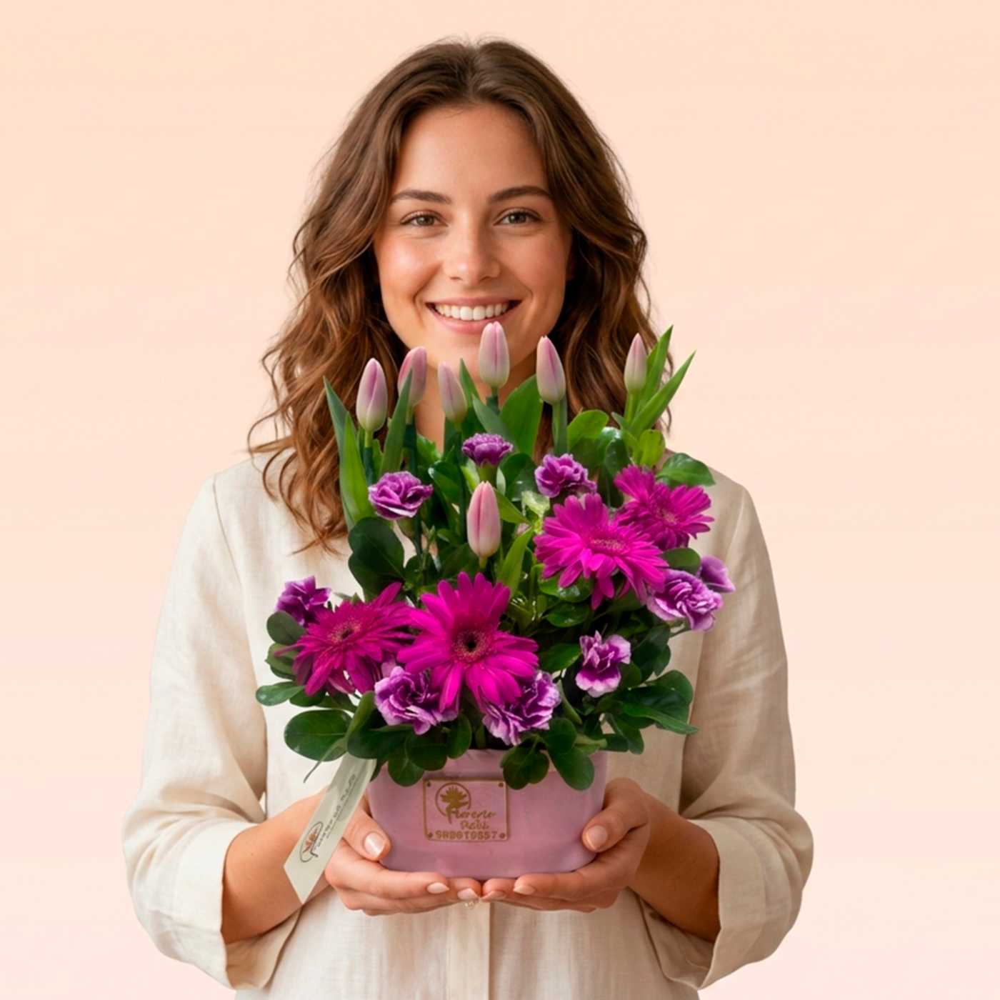 Florero de 6 Tulipanes Premium con Mix de Flores Estacionales