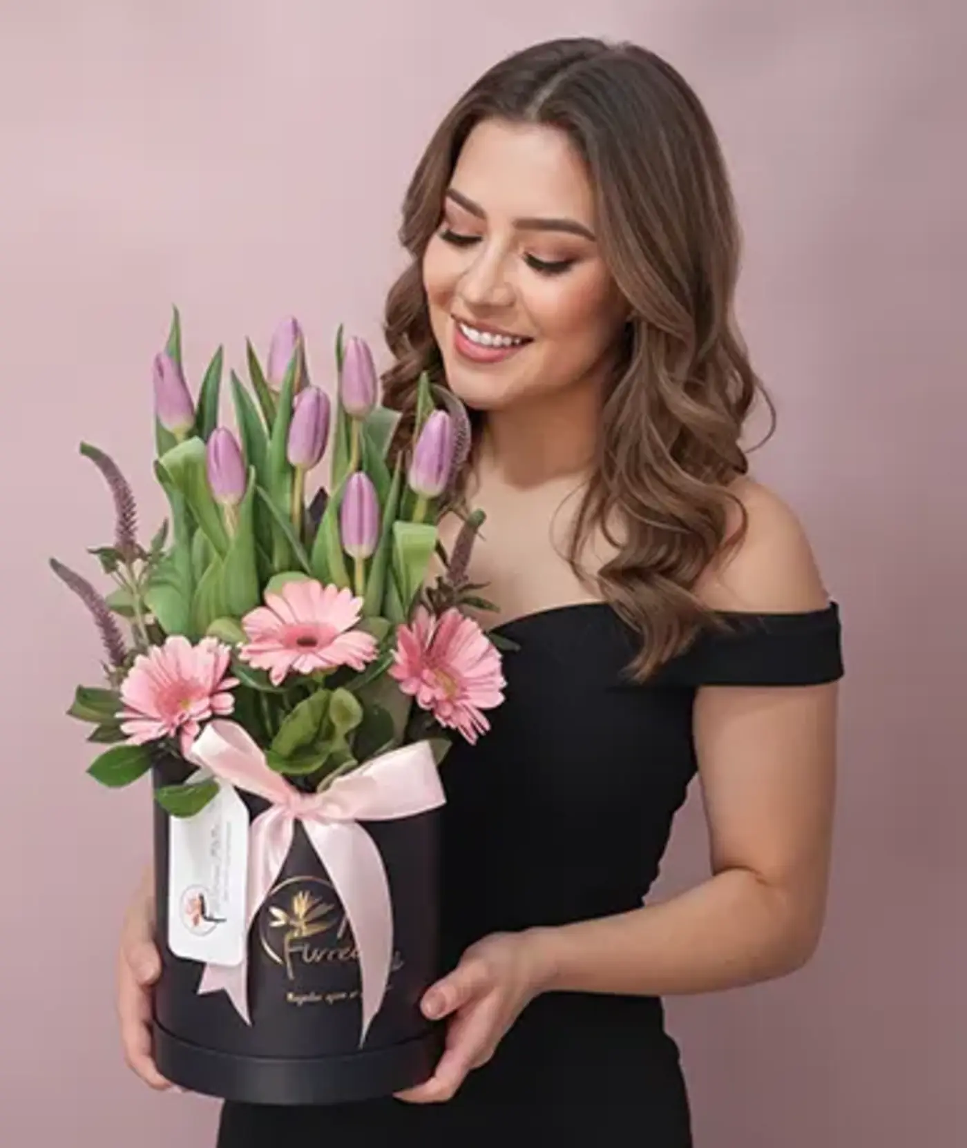 Box Premium de Tulipanes y Flores Rosadas