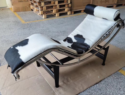 resources of Le Corbusier Chaise Lounge LC4 White and Black exporters