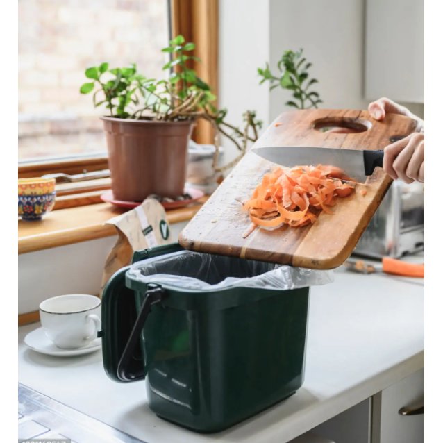 How to Start Composting in an Apartment: A Beginner’s Guide